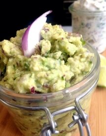 Un Écrasé d&#039;avocat sain et gourmand, idéal pour accompagner tout apéritifs, tartines ou plats ... Vegan, Paléo, sans gluten et sans lactose! E&amp;S