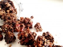 Laissez vous tenter par mon Granola au sarrasin chocolat et double noisette! Vegan, Paleo et sans gluten.